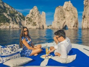 Prywatna łódź na Morzu Czerwonym: Snorkeling, delfiny i relaks | VIP 2026