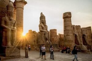 ALT Text: > Karnak Temple tour columns and cultural discovery in Luxor Egypt Luxor VIP Tour: Private Luxury for 8 Guests | 2026 Elite