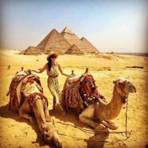Cairo Private Tour: Pyramids & Egyptian Museum 2026