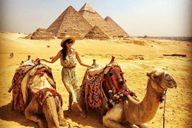Cairo Private Tour – Pyramids & Museum
